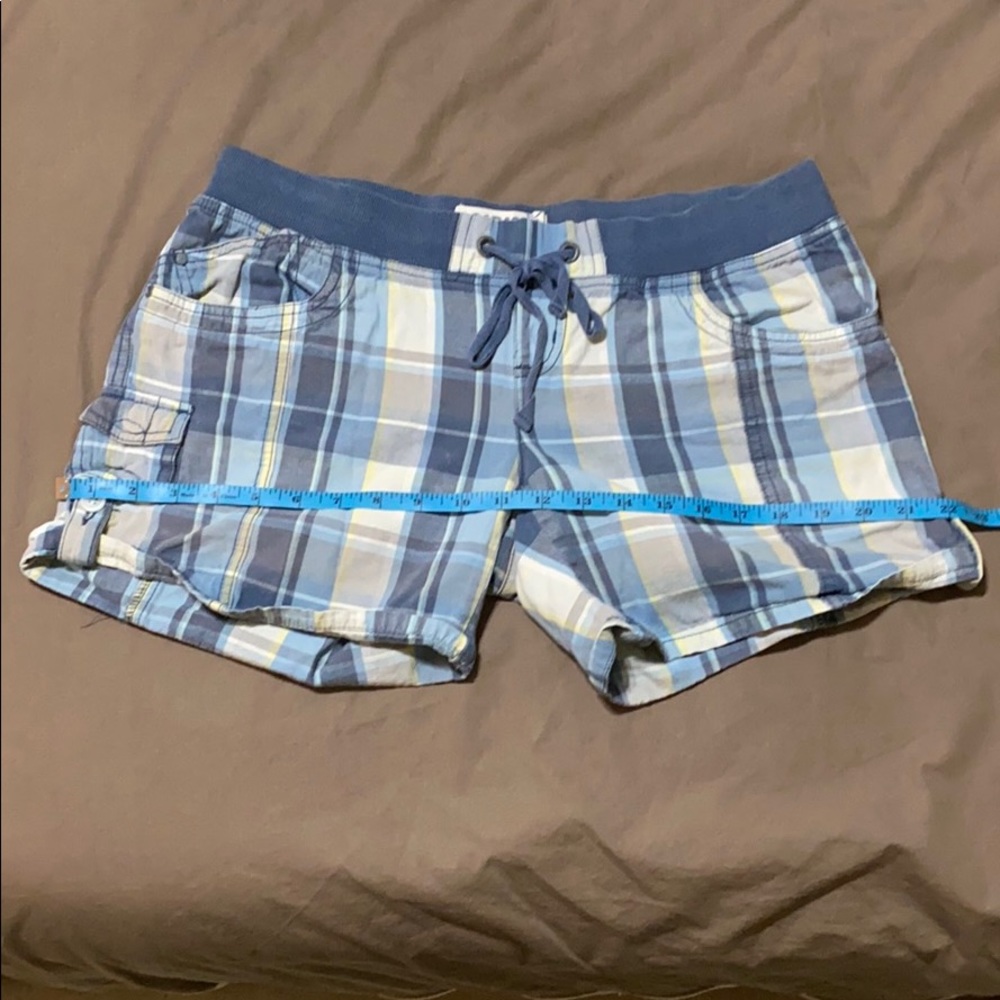 Garage Shorts - Picture 7 of 7
